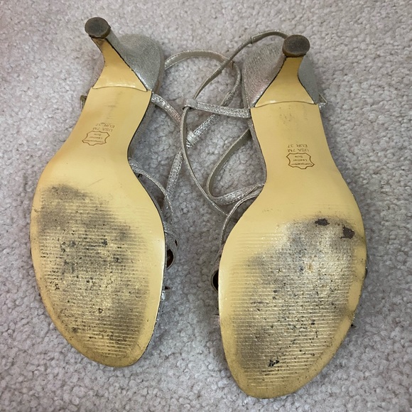 Heels - Picture 2 of 2